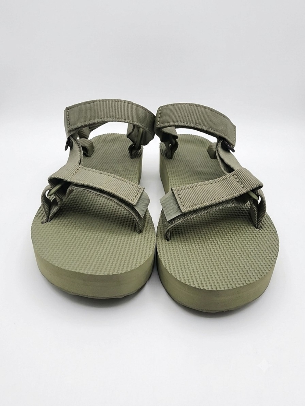 Teva Universal Midform Platform Sandal Olive Green Women’s Size 5 Gently Used